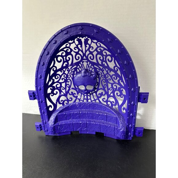 Monster High Freaky Fusion Catacombs replacement piece logo back wall and pegs - Picture 2 of 14